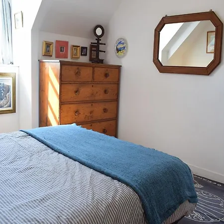 Three-bedroom Holiday In Gorges * Gorges (Normandy)