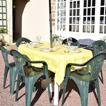 Three-bedroom Holiday In Gorges *